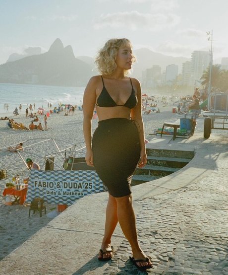 Beatriz De Brito onlyfans picture