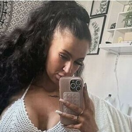 That inked girl_ onlyfans photo