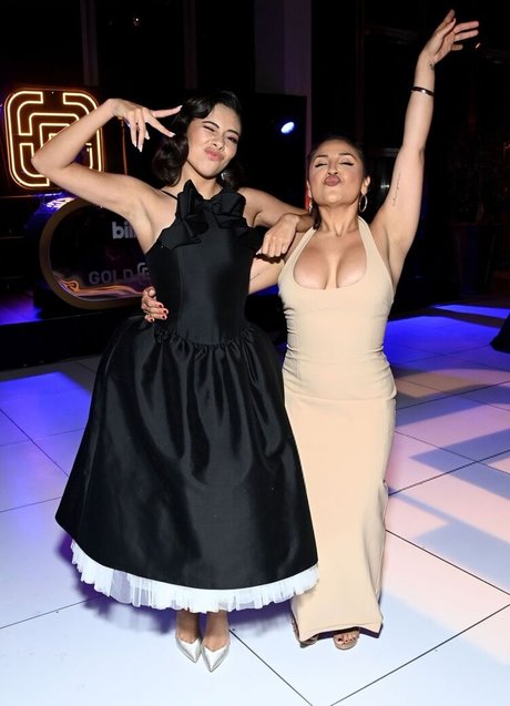 Xochitl Gomez onlyfans pics