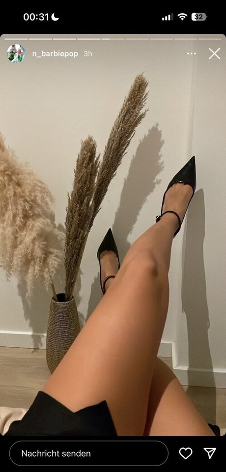 Allaboutfeetandnylons only fans leaked