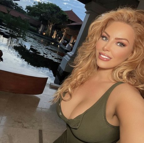 Sarah Roza MAFS AU onlyfans leaks naked