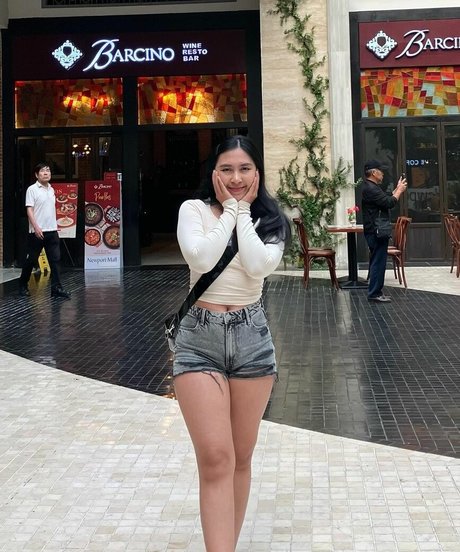 nininplays onlyfans page