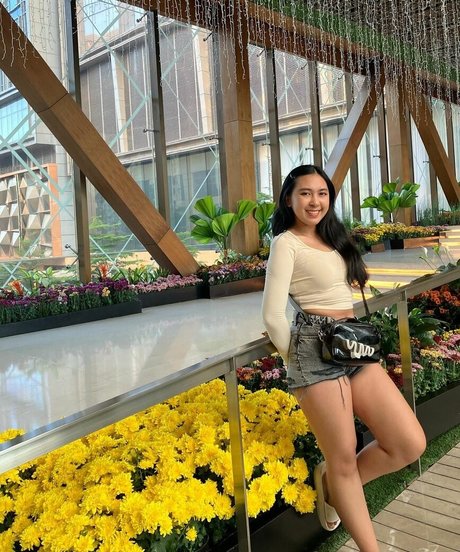 nininplays onlyfans ass