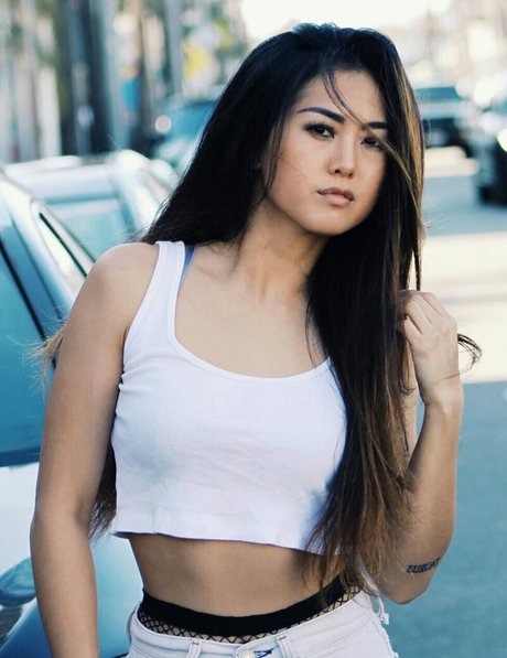 Erika Fong nude onlyfans