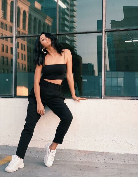 Erika Fong tits onlyfans