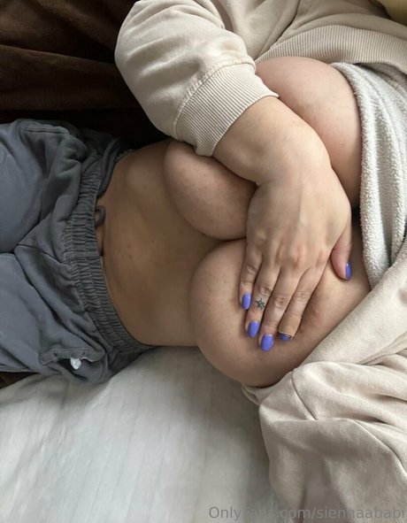 siennaababi onlyfans x