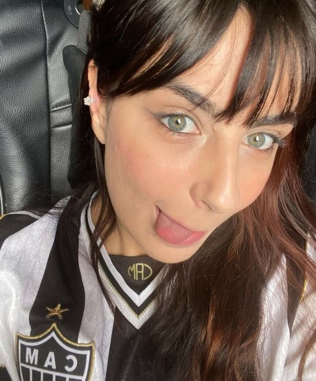 Mariana Karpukovas onlyfans nude leaked