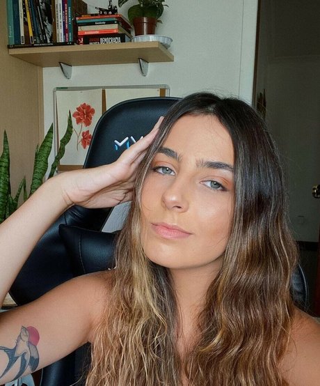 Mariana Karpukovas nudes onlyfans leak