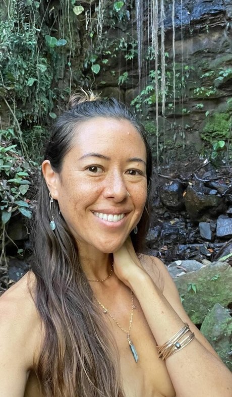 Noelani Love onlyfans hot