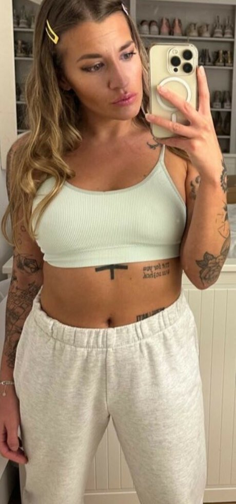 Silvia and Eveline Dellai onlyfans leaks free