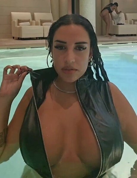 Mikaelabrbs onlyfans leaks nudes