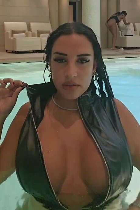 Mikaelabrbs nude leaked onlyfans