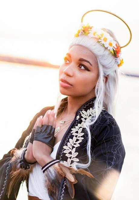 Mica Burton onlyfans.