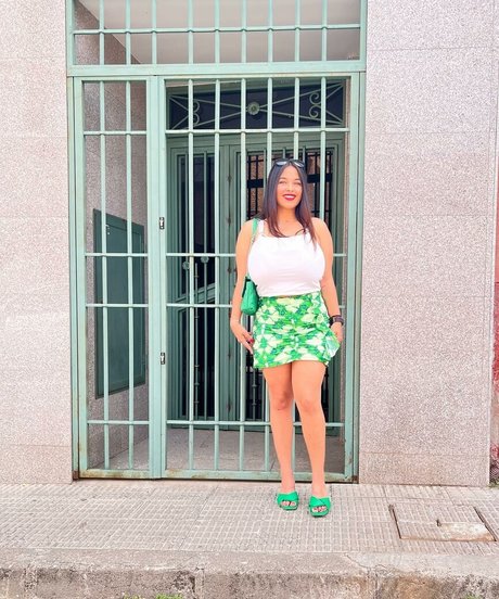 Anneris onlyfans leaked photos