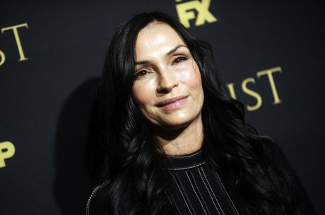 Famke Jansson onlyfans striptease