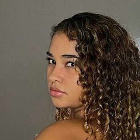 yourfavrae only fans leak nude