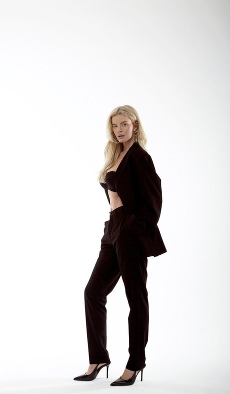 Mckenzie Hewson onlyfans sextape leak