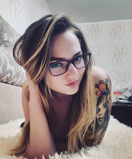 Masha Hitraya onlyfans nudes