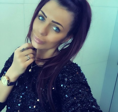 Iasmina Roxana desnuda onlyfans