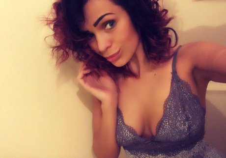 Iasmina Roxana onlyfans creator