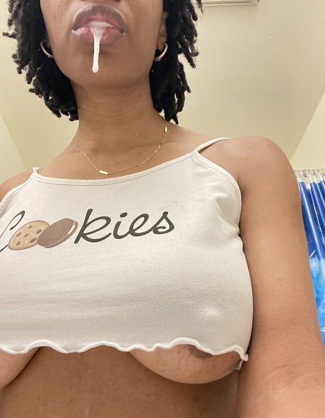 strawberry bubbles onlyfans leaked