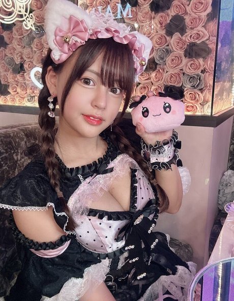 Shion S Cosplay onlyfans picture