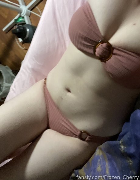 Frozen Cherry onlyfans leak ass