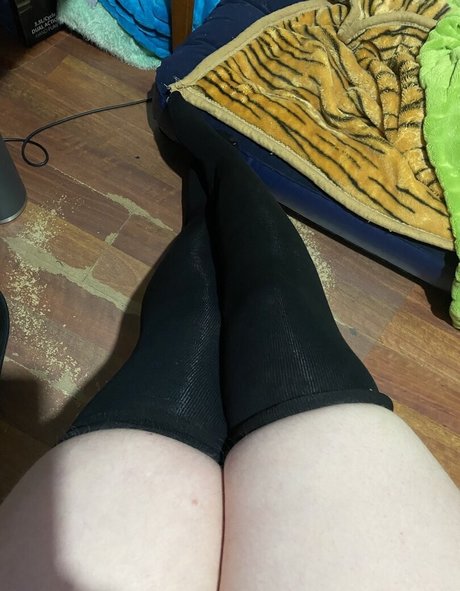 Frozen Cherry onlyfans nude pics