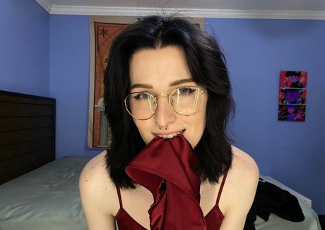 AnnieDro sex onlyfans