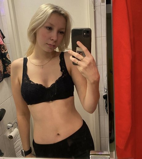 Pinjakasteh onlyfans leaked.