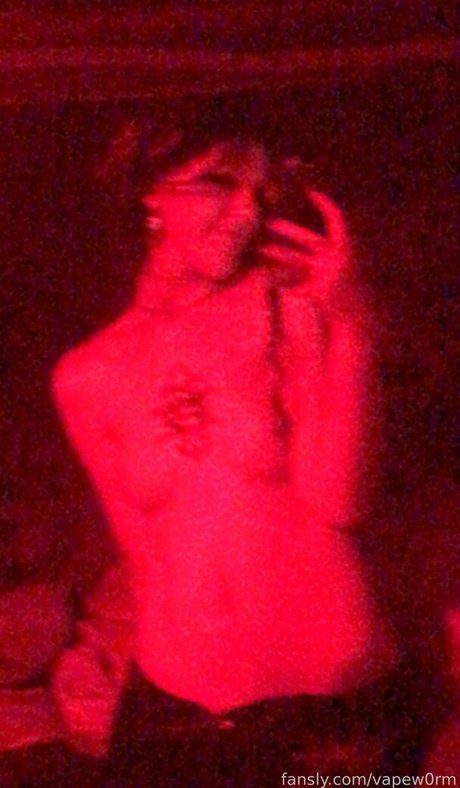 vapew0rm onlyfans leak