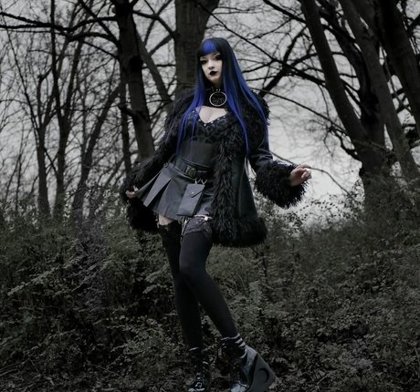 CreepyCassy onlyfans archives