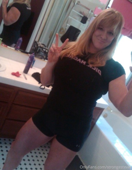 Becca Swanson porn onlyfans leak