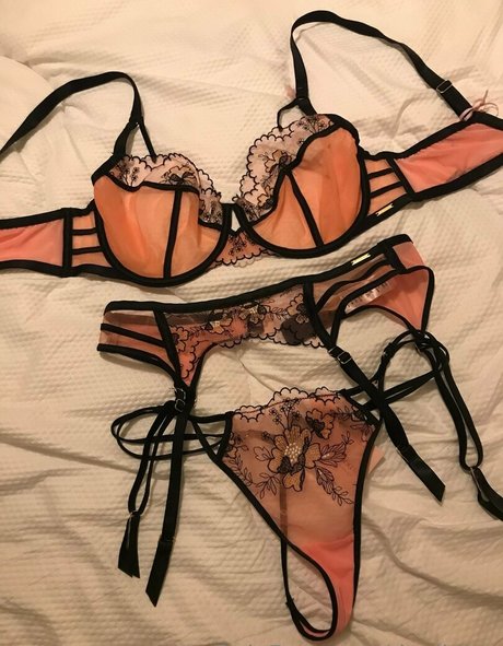 deelights onlyfans sextape leak