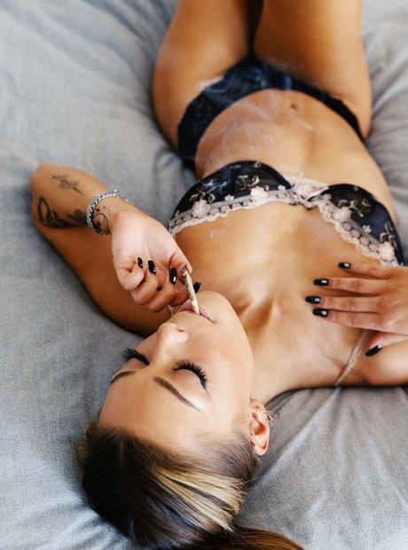 aubreyallia nude onlyfans