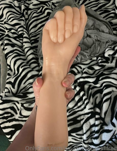 kourtneykhaos1free only fans