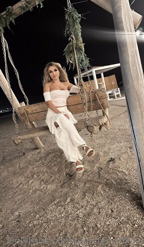 jennifer official Profile pic