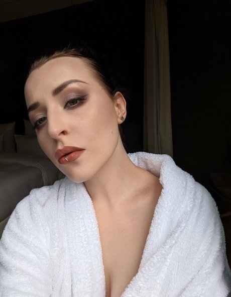 zoeunholy onlyfans sextape leak