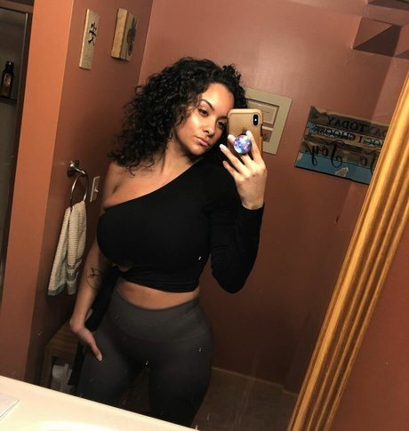 Nicole A Foster Profile pic