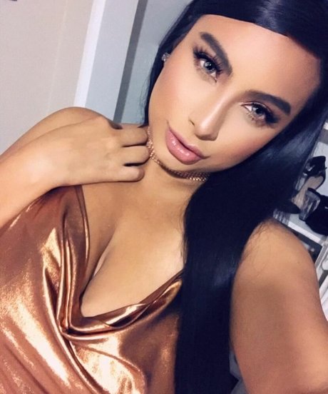 Wendy Alcala onlyfans model