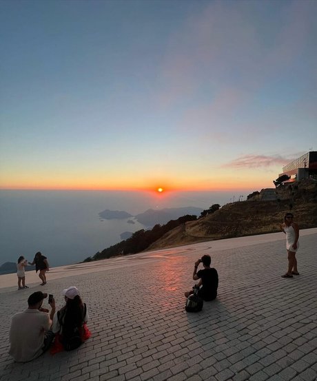 Lily Mcalpine nude onlyfans leak