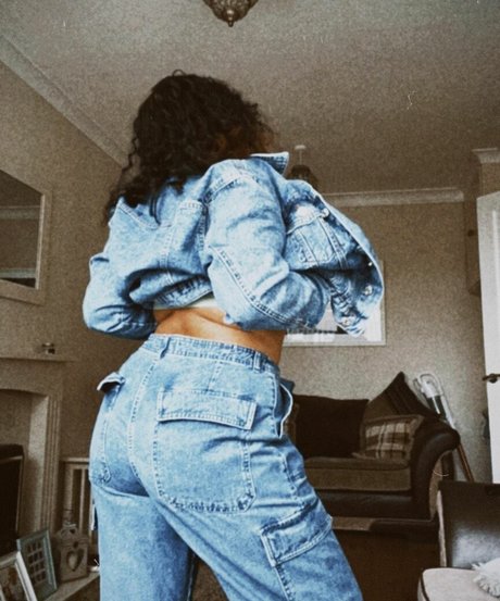 caravernon onlyfans star