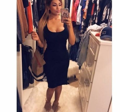 Sekzzibunnie onlyfans nude pics