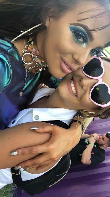 Bobbie Cook only fans leak