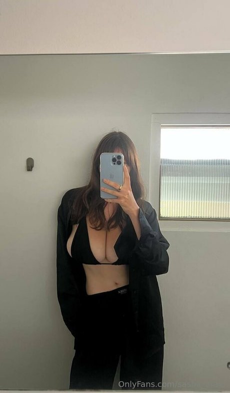 sasha araki onlyfans naked pics