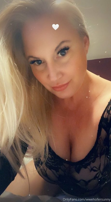 Tammy Sunny Sytch onlyfans topless