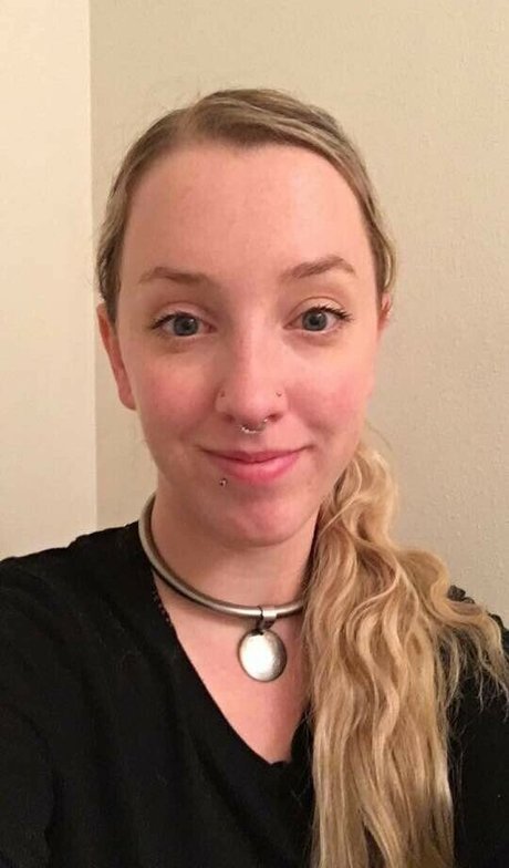 HotwifeAly onlyfans porn free