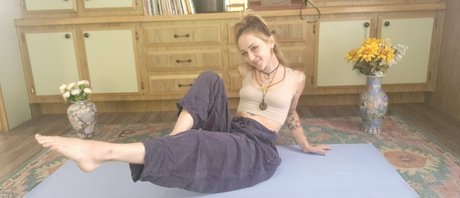 lilsweetpeamarie porn only fans