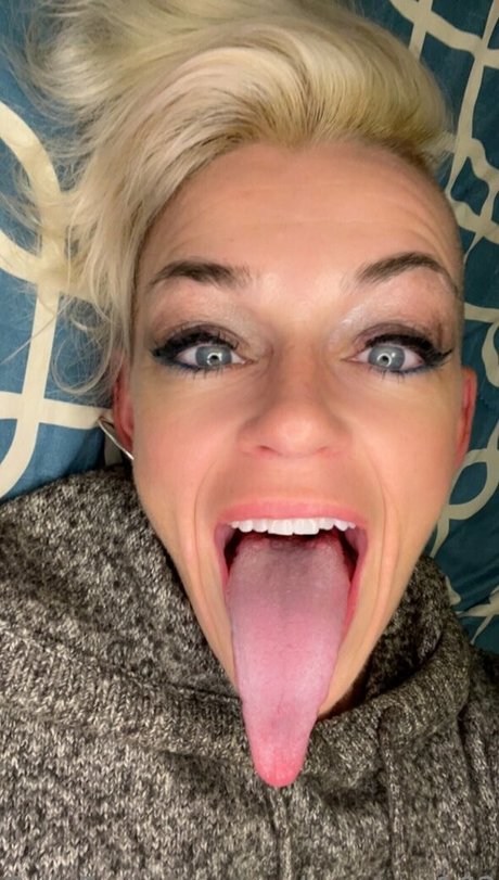 sashamoon1621 onlyfans sex