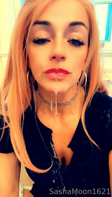 sashamoon1621 onlyfans nudes